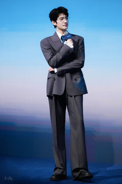 杨洋