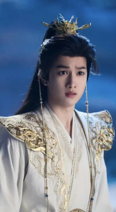 敖子逸《师兄太稳健》 敖乙