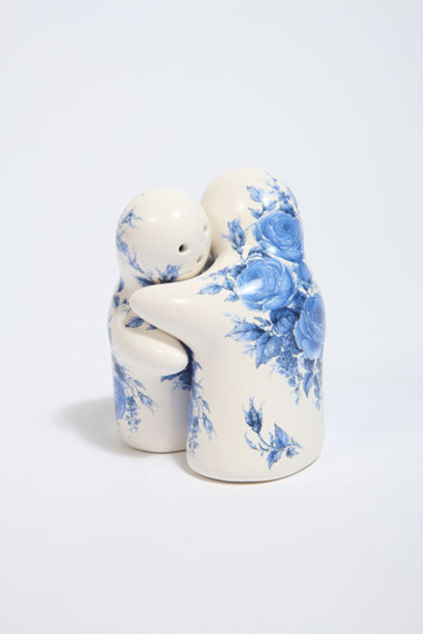 拥抱 salt and pepper shaker<br /><a class='shortlnk' href='/s/074c44b0e' target='_blank' title='http://www.urbanoutfitters.co.uk/salt-and-pepper-patterned-huggies/invt/5530427352225/&bklist=icat,5,shop,home,homecategories,hkitchen'>点此查看链接</a>