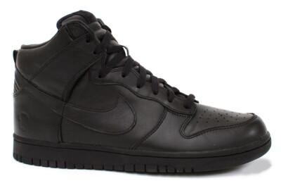 Nike Sportswear x Questlove联名Dunk Hi系列鞋款
<br /><a class='shortlnk' href='/s/03dd94028' target='_blank' title='http://www.kidulty.com/news/id/news/14078'>点此查看链接</a>