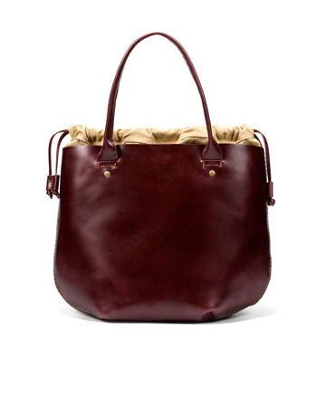 zara SHOPPER BASKET<a class='shortlnk' href='/s/04501f247' target='_blank' title='http://www.zara.com/webapp/wcs/stores/servlet/product/ch/en/zara-S2011/61145/259003/SHOPPER%2BBASKET'>点此查看链接</a>