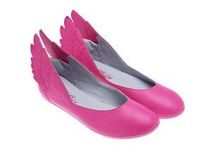 ADIDAS ObyO Jeremy Scott Wings Ballerinas G43771 阿迪达斯的翅膀鞋，居然也有女款了。还蛮赞的。 <a class='shortlnk' href='/s/17a44748d' target='_blank' title='http://item.taobao.com/item.htm?id=9401308917'>http://duitang.com/s/17a44748d</a>