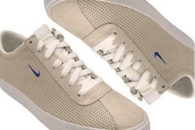 全冲孔设计，Nike Sportswear推出2011年春夏季Zoom Match Classic新鞋款<a class='shortlnk' href='/s/141565f35' target='_blank' title='http://www.kidulty.com/news/id/news/14321'>http://duitang.com/s/141565…
