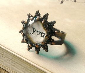 红铜戒指 <a class='shortlnk' href='/s/01295eace' target='_blank' title='http://item.taobao.com/item.htm?id=9790299514'>http://duitang.com/s/01295eace</a>