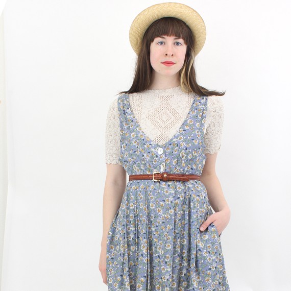 vintage 90's grunge DAISY SKY jumper dress by clevernettle on Etsy <a class='shortlnk' href='/s/0f5ca9ef' target='_blank' title='http://www.etsy.com/listing/72029019/vintage-90s-grunge-daisy-sky-jumper'>http://duitang.com/s/0f5ca9ef</a>