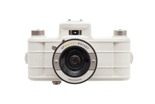 超美2011新款 白色版 Sprocket Rocket Lomo相機-淘寶網 <a class='shortlnk' href='/s/12ab700a' target='_blank' title='http://item.taobao.com/item.htm?id=10095980565'>http://duitang.com/s/12ab700a</a>