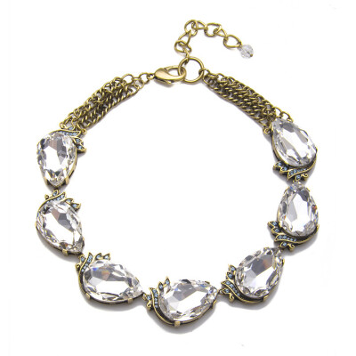 搭配希腊女神长裙<a class='shortlnk' href='/s/024b2d7ae' target='_blank' title='http://www.charmandchain.com/products/clear-rhinestone-bib-necklace'>http://duitang.com/s/024b2d7ae</a>