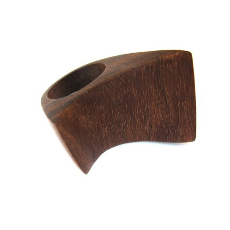 简单带有些可爱 <a class='shortlnk' href='/s/1417d6677' target='_blank' title='http://supermarkethq.com/product/curve-ring-reclaimed-wood'>http://duitang.com/s/1417d6677</a>