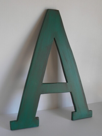 这个A够大。哈哈。 <a class='shortlnk' href='/s/1b3fbb6e' target='_blank' title='http://www.etsy.com/listing/68197979/wood-letter-a-painted-dark-teal-24?ref=tre-4db6db8e2a826d9182710779-16'>http://duit…