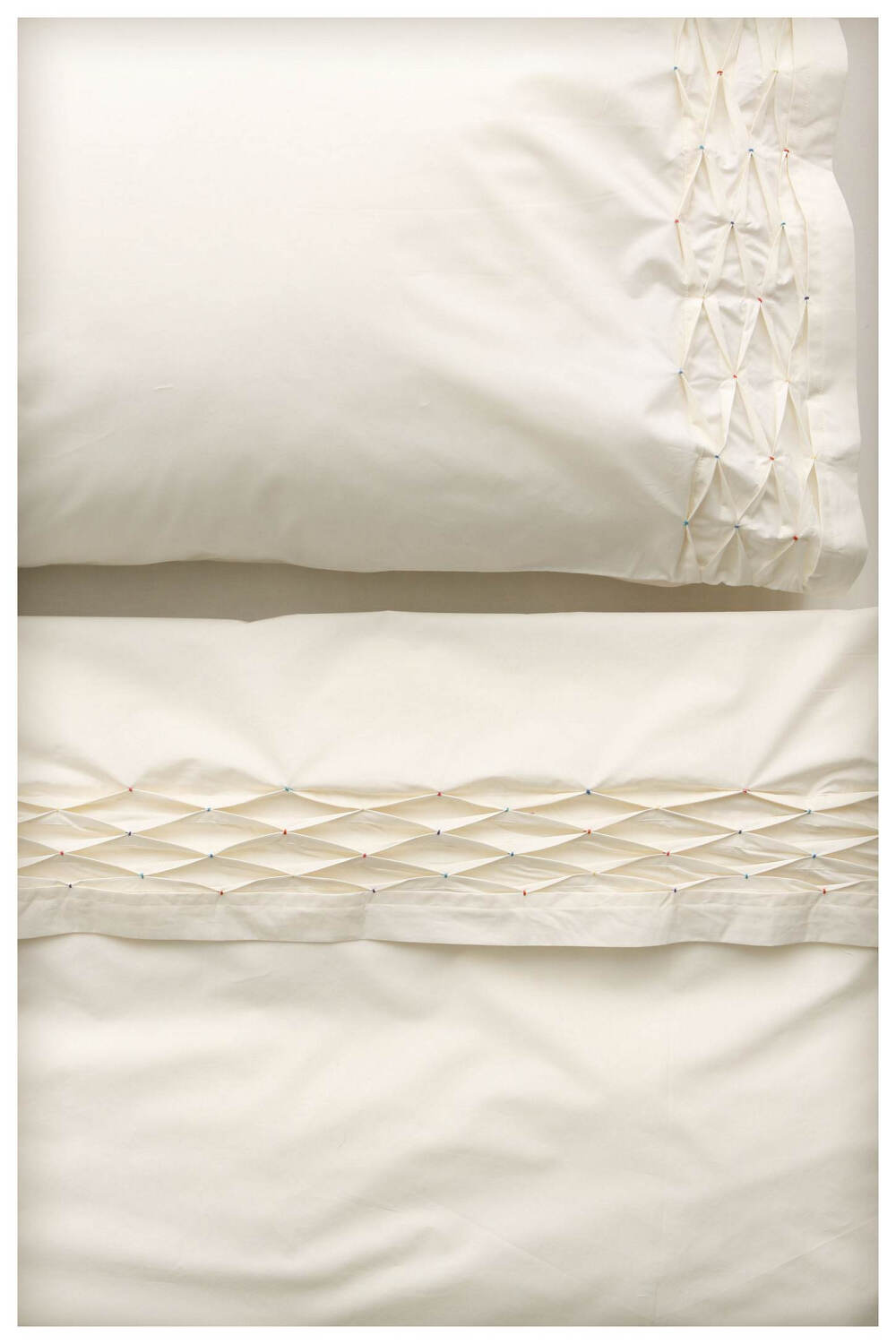 Diamond Pleated Sheet Set, Cream - Anthropologie.com <a class='shortlnk' href='/s/130fdc492' target='_blank' title='http://www.anthropologie.com/anthro/catalog/productdetail.jsp?id=093683&amp;catId=HOME-NEUTRAL-HOME&amp;pushId=HOME-NEUTRAL-HOME&amp;popId=HOME-COLOR-PICK&amp;na'>http://duitang.com/s/130fdc492</a>