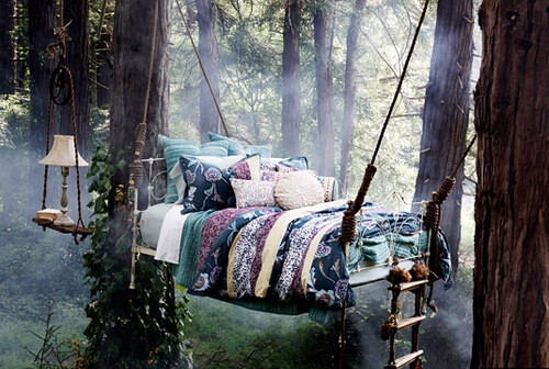 这样的一张床，或许只应该出现在童话里。