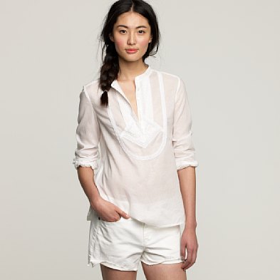 一身都白色的搭配小辫儿<a class='shortlnk' href='/s/01ac89d35' target='_blank' title='http://images.jcrew.com/erez4/cache/images%5FonFigure%5F41%5F41665%5F41665%5FWT0002%5Fm%5Ftif%5F7a2d0b3d023e185e.jp…