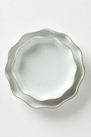 Dinner Plate 很喜欢收集复古的碗<a class='shortlnk' href='/s/0463dbf64' target='_blank' title='http://www.anthropologie.com/anthro/catalog/productdetail.jsp?id=873036&amp;catId=HOME-NEUTRAL-HOME&amp;pushId=HOME-NEUTRAL-HOME&amp;popId=HOME-COLOR-PICK&amp;navAction=jump&amp;navCount=0&amp;'>http://duitang.com/s/0463dbf64</a>