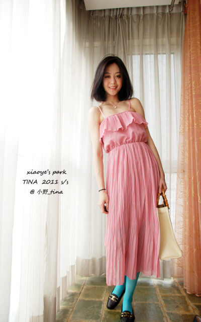 XIAOYE PARK 2011 s/s 粉色回忆连衣裙-淘宝网 <a class='shortlnk' href='/s/0521fa4d' target='_blank' title='http://item.taobao.com/item.htm?id=10180022605'>http://duitang.com/s/0521fa4d</a>