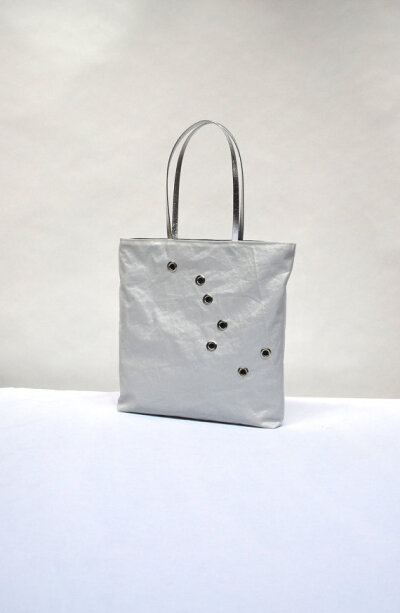 白斗七星<a class='shortlnk' href='/s/0206a0b0d' target='_blank' title='http://www.etsy.com/listing/73019660/big-dipper-recycled-sail-tote-bag'>http://duitang.com/s/0206a0b0d</a>