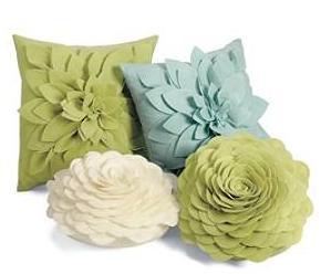 清雅立体花瓣造型靠垫套含芯 <a class='shortlnk' href='/s/035143fc' target='_blank' title='http://item.taobao.com/item.htm?id=9247311544&frm='>http://duitang.com/s/035143fc</a>