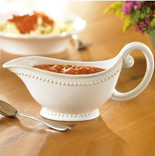 【HANDSHOP】白色小圆点Gravy Boat-大家觉得可以用来装什么呢？ <a class='shortlnk' href='/s/0eec659f' target='_blank' title='http://item.taobao.com/item.htm?id=9133685847'>http://duitang.com/s/0eec659f…