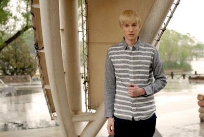 英伦风格的衣服，攒钱入。。UNTOLD的衣服<a class='shortlnk' href='/s/017a12e55' target='_blank' title='http://www.kidulty.com/news/id/news/15694'>http://duitang.com/s/017a12e55</a>