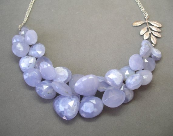 蓝玉髓rockedjewelry围兜上Etsy的项链 Blue chalcedony bib necklace. <a class='shortlnk' href='/s/12890a070' target='_blank' title='http://www.etsy.com/listing/40607255/blue-chalcedony-bib-necklace'>http://duitang.com/s/12890a070</a>