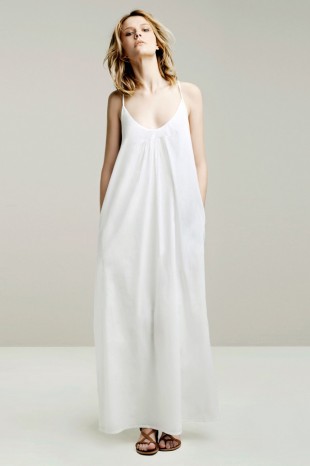 又像睡袍又不失时尚的搭配 Zara May 2011 Lookbook (Fashion) <a class='shortlnk' href='/s/12ce1cf60' target='_blank' title='http://popbee.com/fashion/zara-may-2011-lookbook/'>http://duitang.com/s/12ce1…