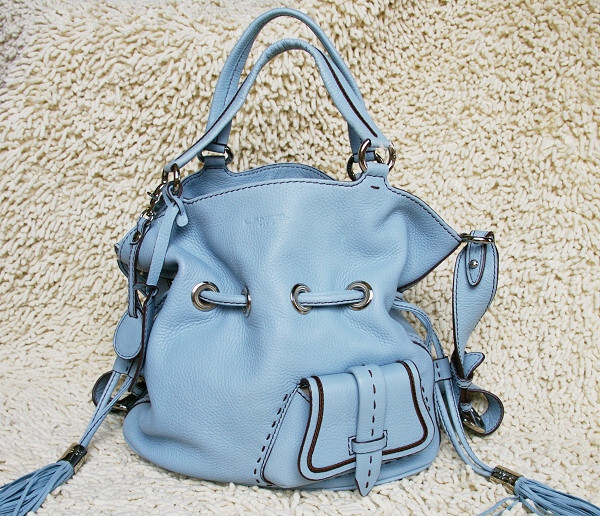 Lancel Premier Flirt 天蓝色索绳水桶包 <a class='shortlnk' href='/s/1177570f1' target='_blank' title='http://item.taobao.com/item.htm?id=4360583618&amp;cm_cat=50006842'>http://duitang.com/s/1177570f1</a>