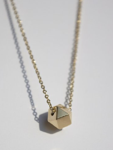 立方八面体挂件 <a class='shortlnk' href='/s/14da953fd' target='_blank' title='http://www.supermarkethq.com/product/cubeoctahedron-pendant-g'>http://duitang.com/s/14da953fd</a>