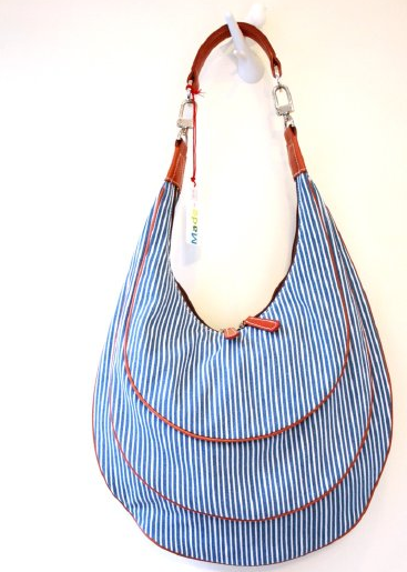 蓝色帆布包 <a class='shortlnk' href='/s/044623375' target='_blank' title='http://www.supermarkethq.com/product/quote-crescent-moon-leather-n-canvas-bag-blue'>http://duitang.com/s/044623375</a>