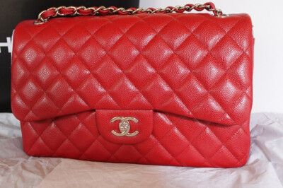 chanel cf正红色牛皮 jumbo <a class='shortlnk' href='/s/13975a6ea' target='_blank' title='http://item.taobao.com/item.htm?id=9992908197&amp;cm_cat=0'>http://duitang.com/s/13975a6ea</a>