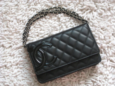 CHANEL 康朋 黑C 多用可斜挎 链条包 <a class='shortlnk' href='/s/07b88925d' target='_blank' title='http://item.taobao.com/item.htm?id=10341143431&amp;cm_cat=0'>http://duitang.com/s/07b88925d</a>