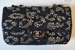 chanel icons strass水钻镶嵌<a class='shortlnk' href='/s/0ecda537' target='_blank' title='http://item.taobao.com/item.htm?id=9983847167&amp;cm_cat=0'>http://duitang.com/s/0ecda537</a>