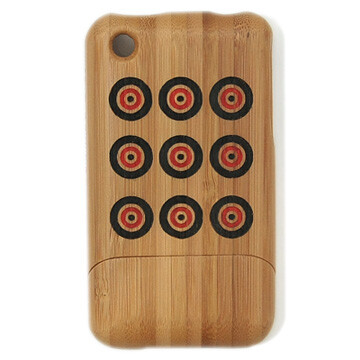 用竹子做的外壳还是第一次看见。Nic is Coming... - 竹制 九筒iPhone 3GS Case