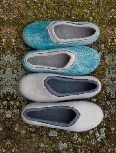 相信做鞋子的人花了很多心思在里面哦~<a class='shortlnk' href='/s/0313bd6c1' target='_blank' title='http://www.etsy.com/listing/60196901/sister-and-me-family-slippers-set-made'>http://duitang.com/s/0313…