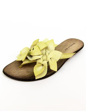 植物藍(lán)光巧克力婦女的花皮帶涼鞋 Chocolat Blu Flora Women&#39;s Flower Thong Sandal