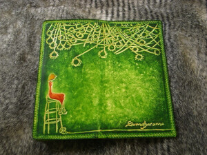 梦想的女巫之：又寂寞 又美好 手工长款二折皮钱包<a class='shortlnk' href='/s/123227623' target='_blank' title='http://item.taobao.com/item.htm?id=7393733646&frm='>http://duitang.com/s/123227623</a>