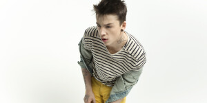 非常中性的LOOK，喜欢里面的条纹海魂衫