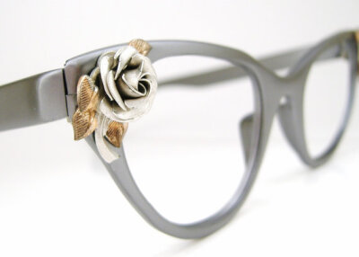 50多岁的图拉猫眼复古眼镜镜框由Vintage50sEyewear Vintage 50s Tura Cat Eye Eyeglasses Frame with Rose NOS