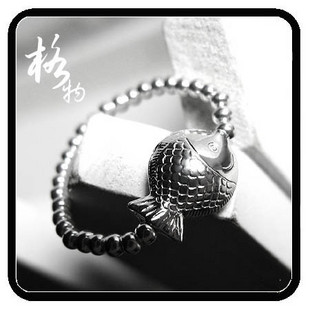 可爱的小鱼戒指