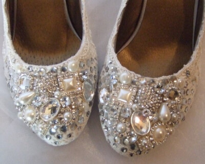 Twinkle Toes Lower heelvintage lace and by tlccreationsuk on Etsy Twinkle Toes Lower heel...vintage lace and Swarovski crystals and pearls