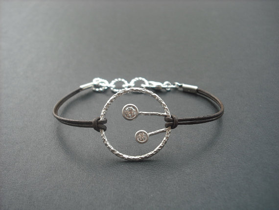 两个小的树由Lana0Crysta手镯 two little tree in a hoop bracelet