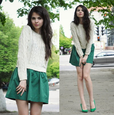 &quot;Green Skirt&quot; by Doina Ciobanu // LOOKBOOK.nu