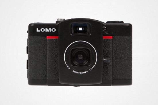 全新Lomo LC-WIDE 相机登场 ~定价为389美元。