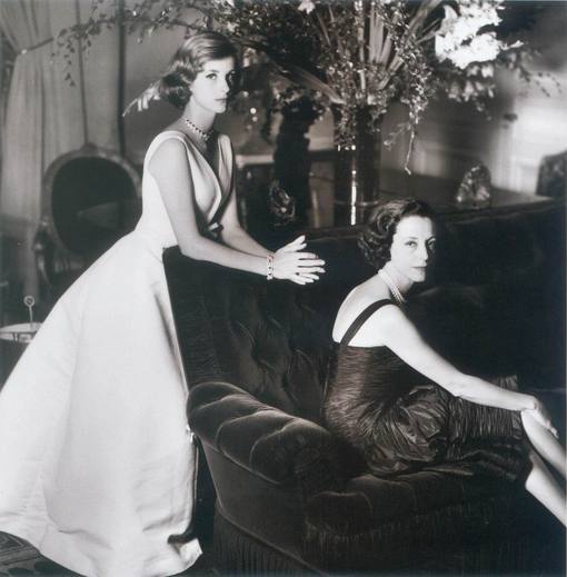 Gloria Guiness (seated) and her daughter Dolores,1