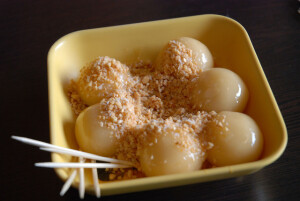 糖不甩  配花生白芝麻粒粒~~