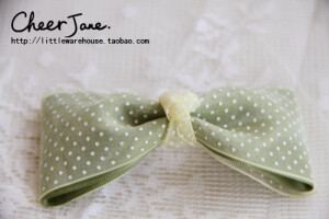 森林女的发饰品