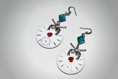 你愿意把带有钟表时间的挂件戴在耳朵上吗？Steampunk Jewelry VINTAGE
