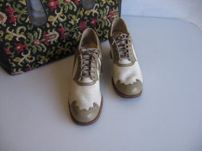 vintage 30s 40s leather and mesh oxford Size 6A 同样是具有复古风的一双鞋~收藏~！