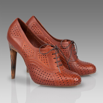 Paul Smith Shoes1棕红色复古高跟鞋···喜欢那些小洞的设计~