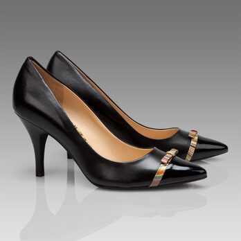 黑色永远是流行色，经典不变~！喜欢~！Paul Smith Women&#39;s Shoes