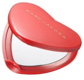 MARC JACOBS Heart Compact 爱心镜子：marc jacobs 马克·雅克布慈善限量特卖系列