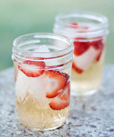  strawberry cocktail